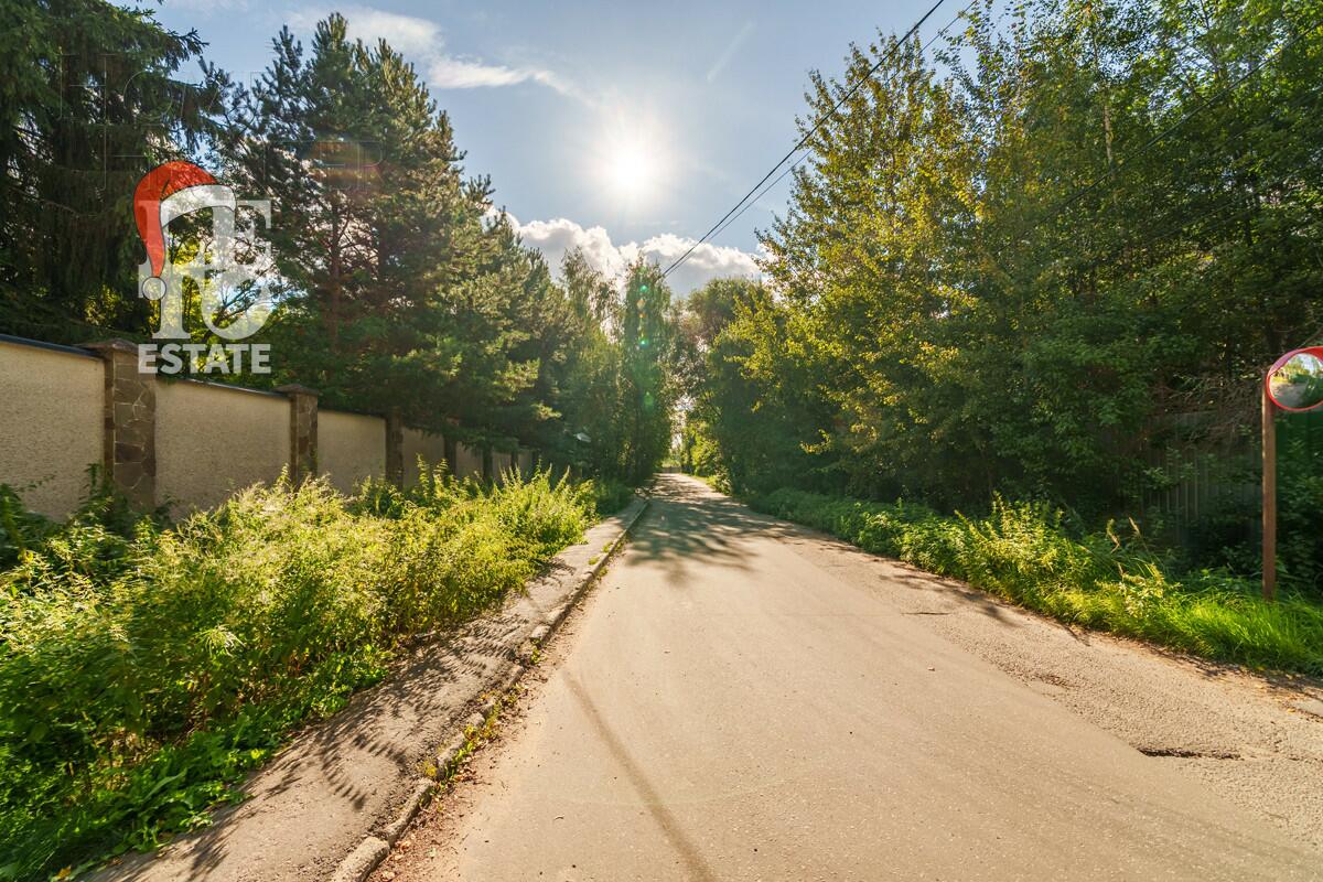 3-этажный коттедж 600 м² с отделкой