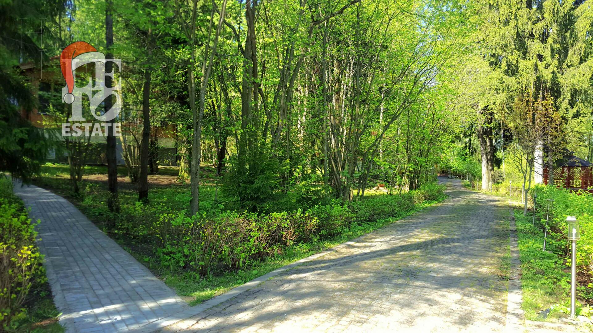 Участок 70.38 сот. в охраняемом поселке