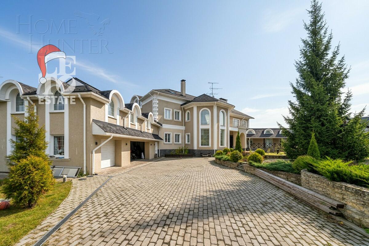 2-этажный коттедж 1 512 м² с отделкой