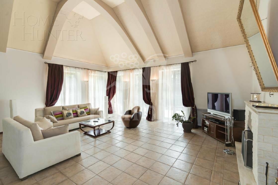 2-этажный коттедж 650 м² с отделкой