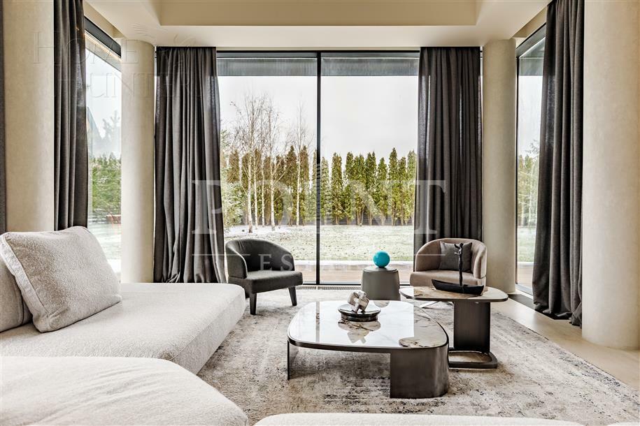 2-этажный коттедж 663 м² с отделкой