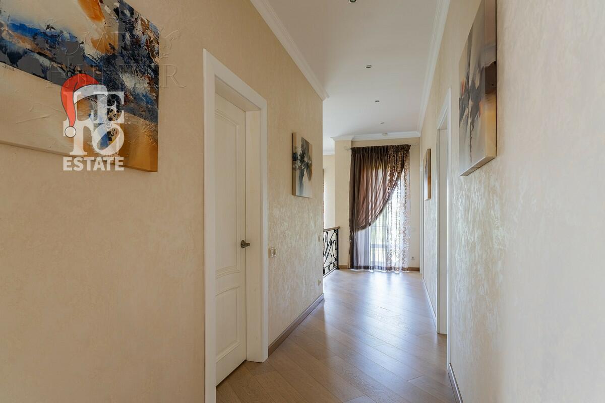 2-этажный коттедж 286.6 м² с отделкой