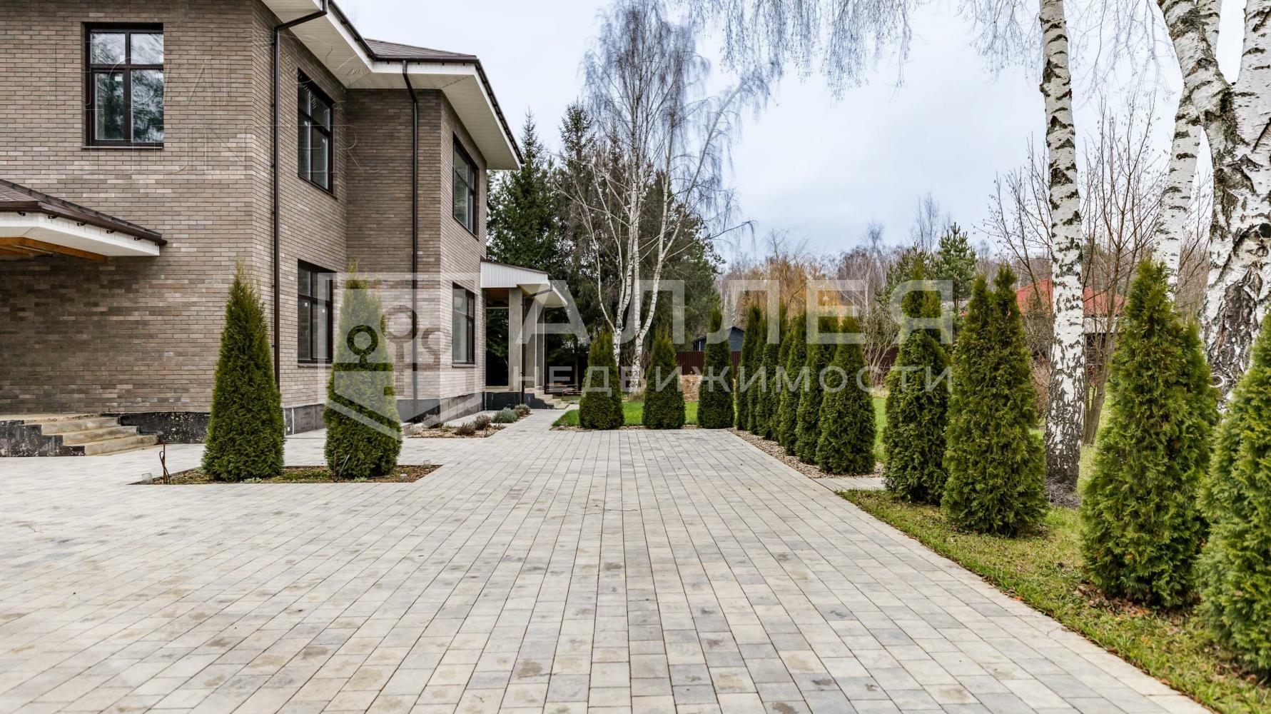 2-этажный коттедж 340 м² без отделки