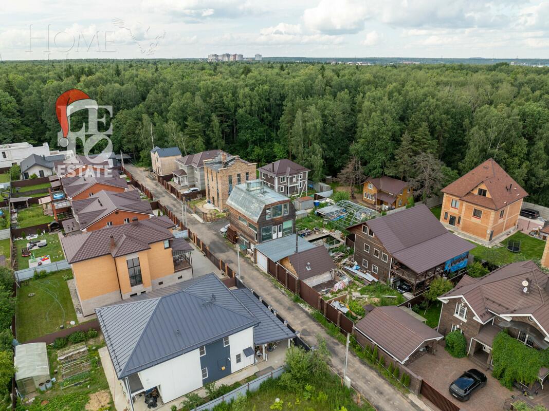 2-этажный коттедж 300.2 м² без отделки