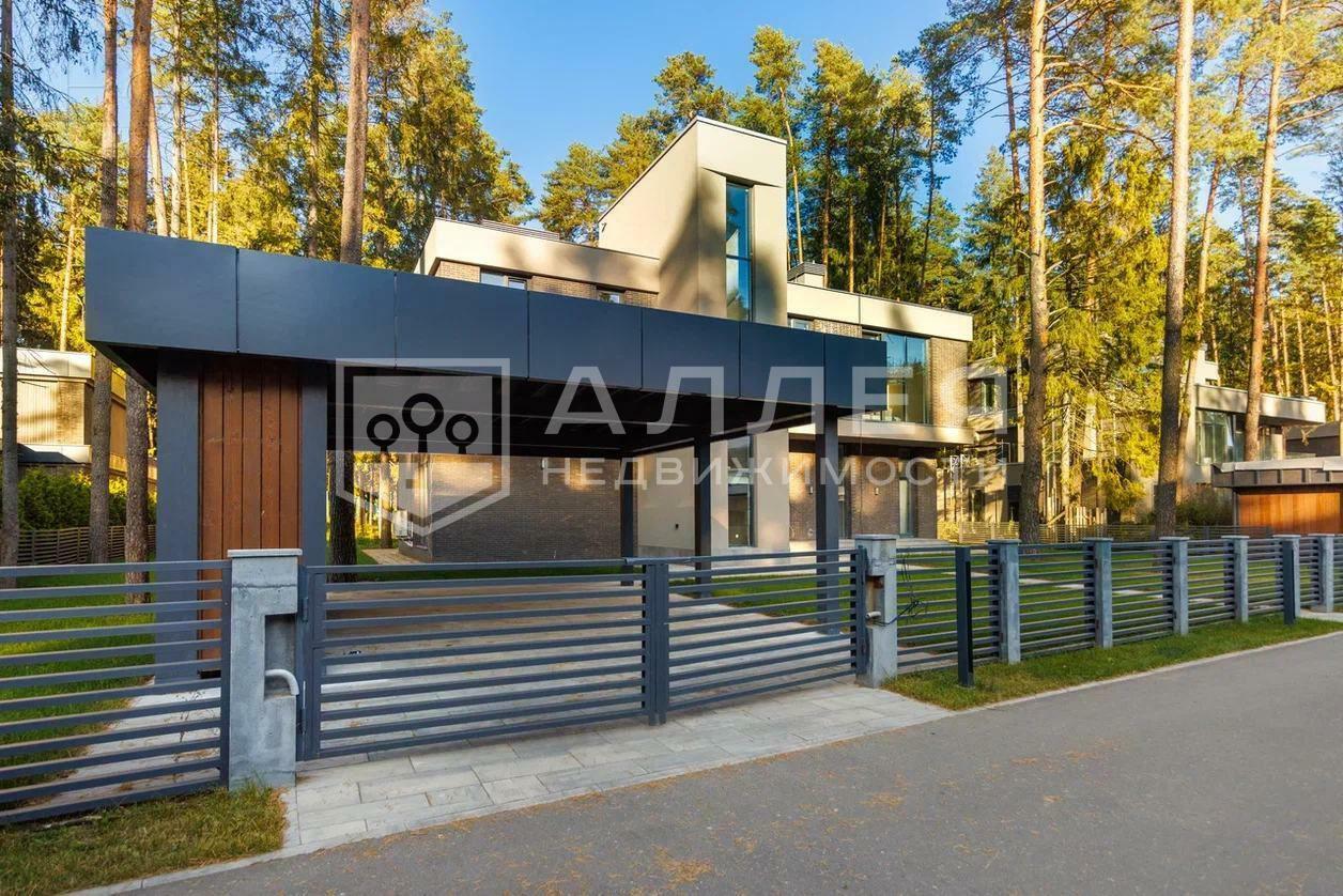 2-этажный коттедж 400 м² с отделкой