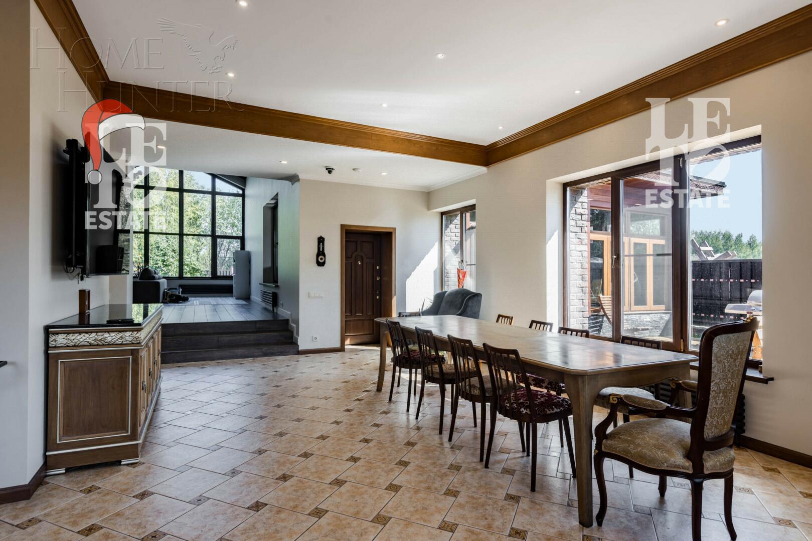 2-этажный коттедж 495.7 м² с отделкой