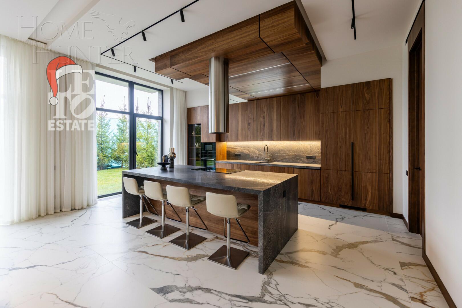 2-этажный коттедж 470 м² с отделкой