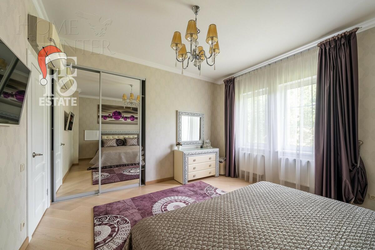 2-этажный коттедж 286.6 м² с отделкой