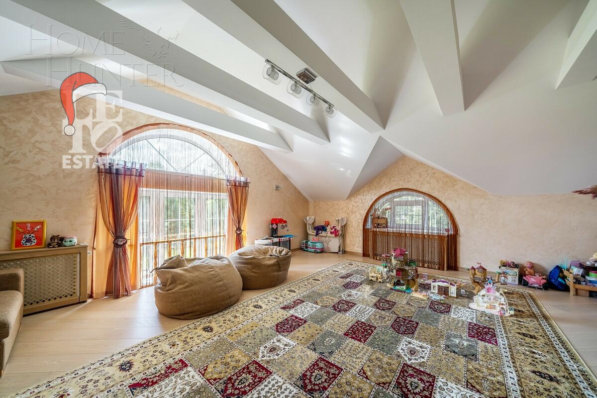 2-этажный коттедж 286.6 м² с отделкой