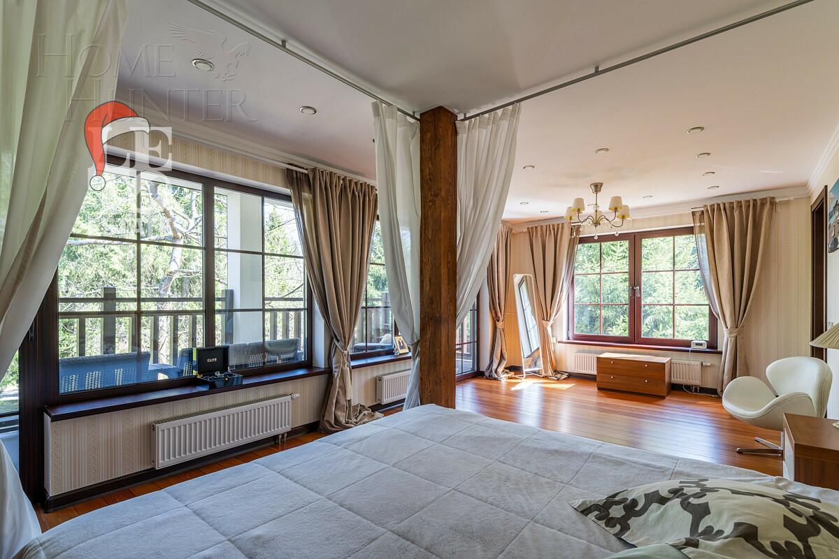 3-этажный коттедж 550 м² с отделкой