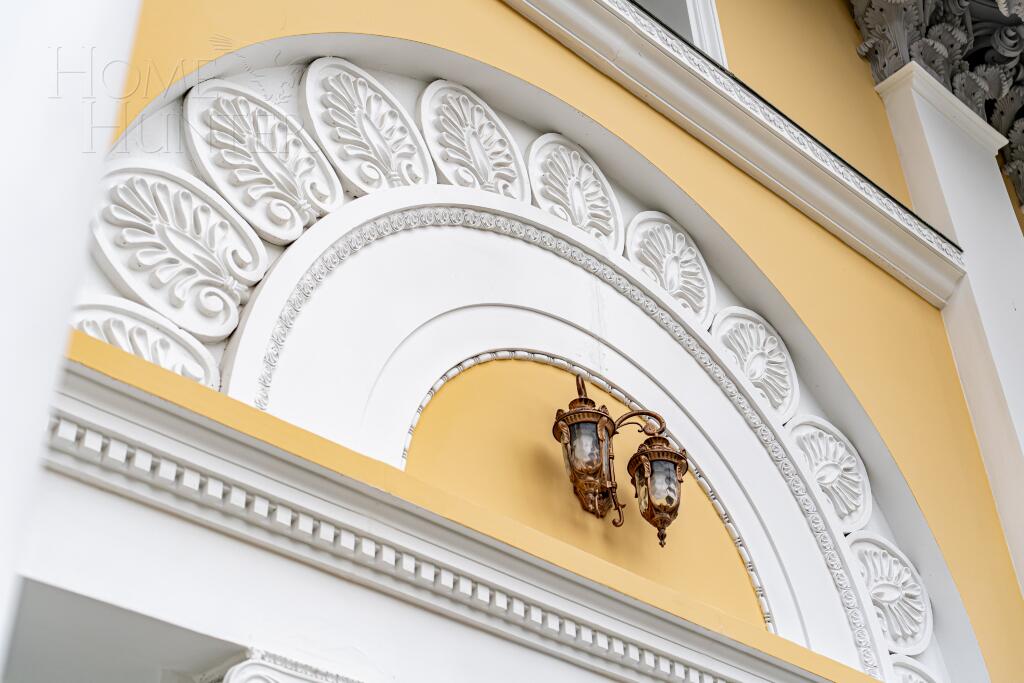 3-этажный коттедж 3 340 м² с отделкой