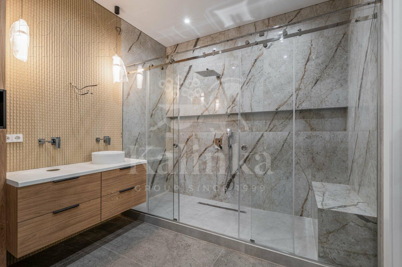 2-этажный коттедж 588 м² с отделкой