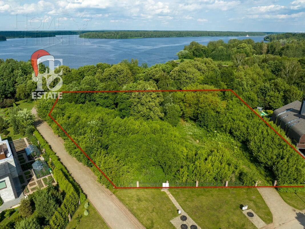 Участок 54.02 сот. в охраняемом поселке