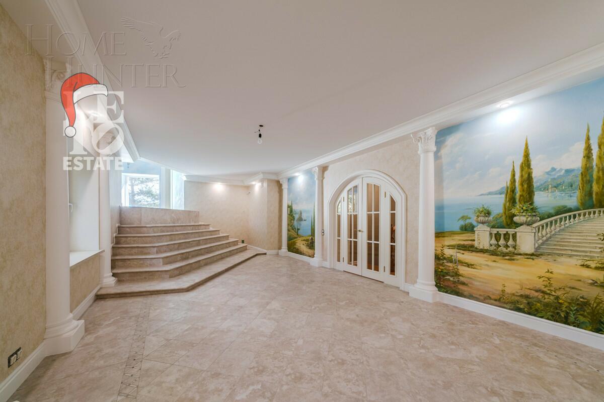 3-этажный коттедж 600 м² с отделкой