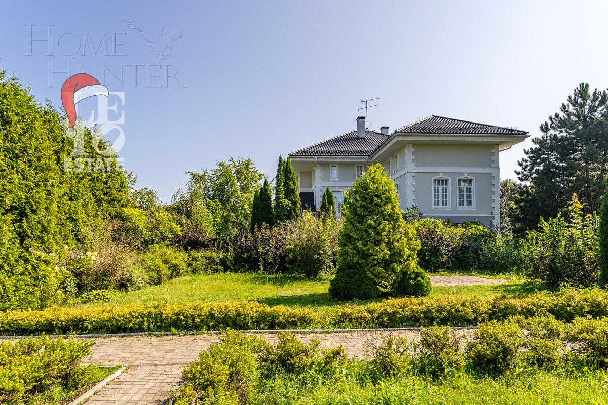 2-этажный коттедж 600 м² с отделкой