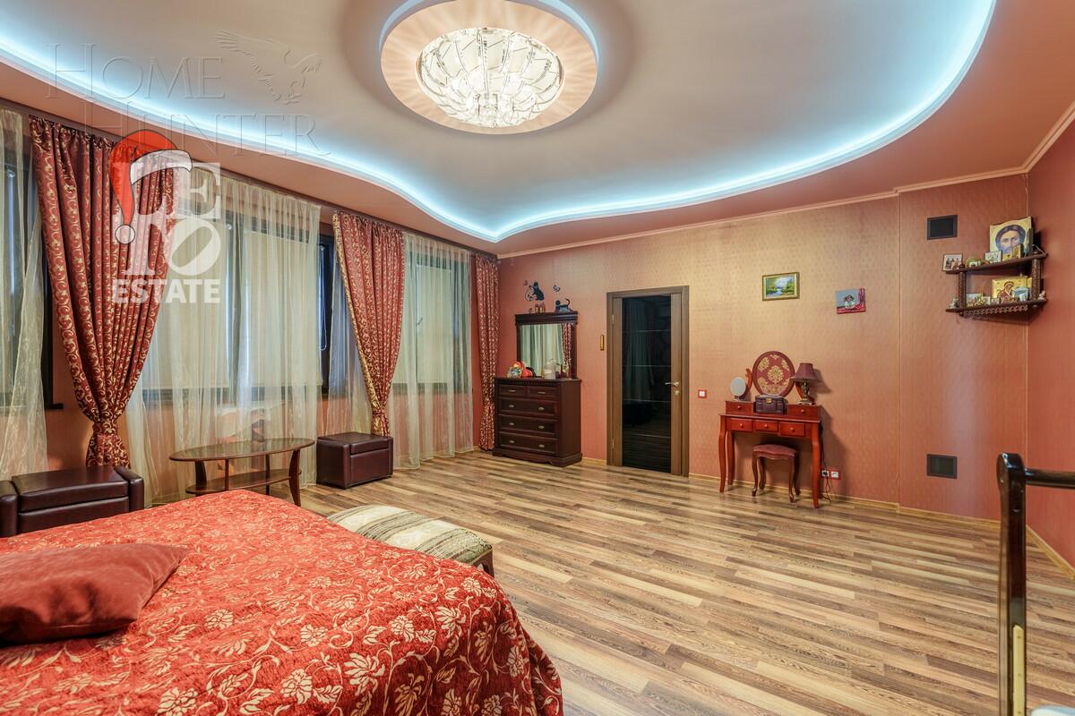 2-этажный коттедж 500 м² с отделкой