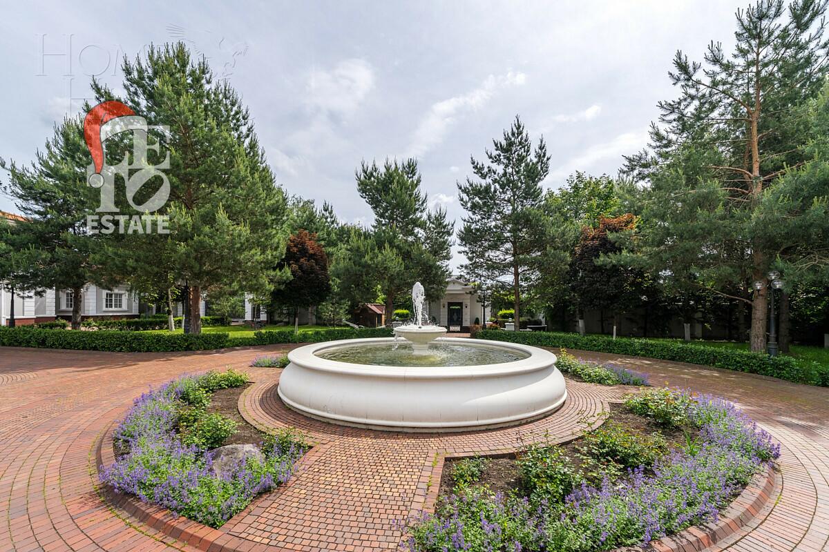 2-этажный коттедж 1 500 м² с отделкой