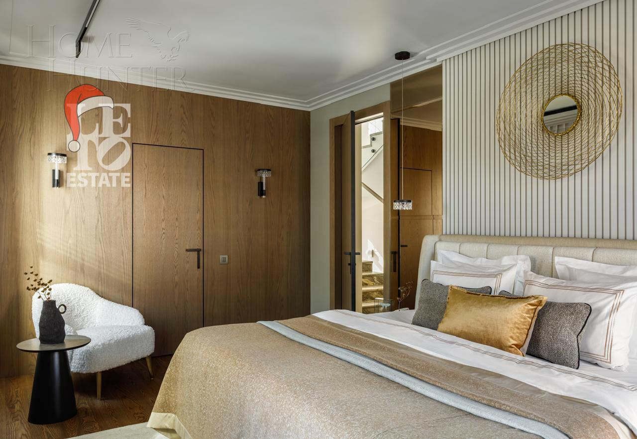 3-этажный коттедж 210 м² с отделкой