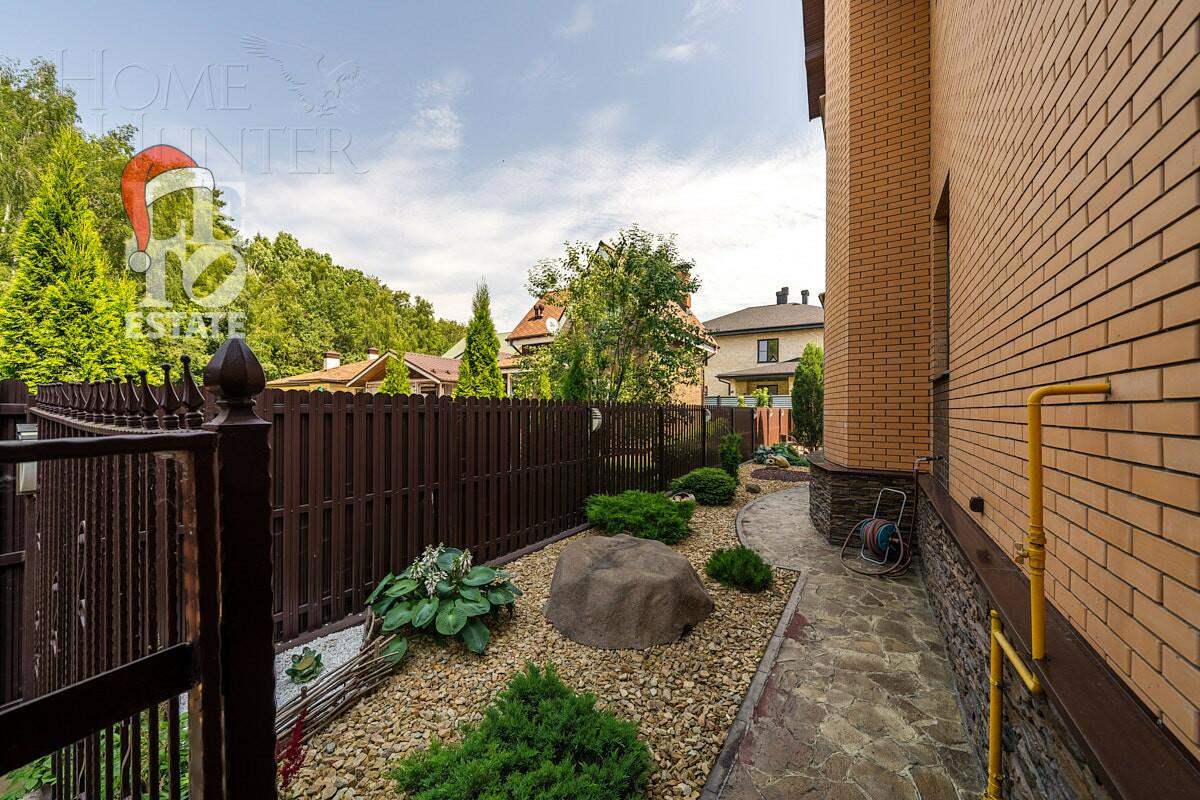 2-этажный коттедж 500 м² с отделкой