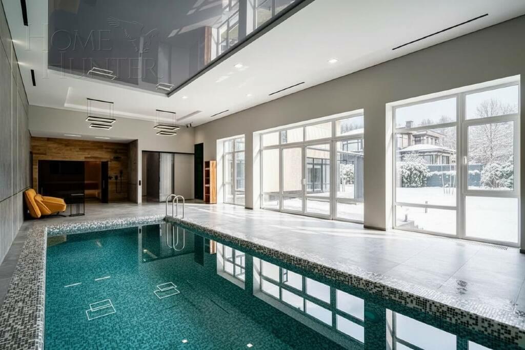 2-этажный коттедж 600 м² с отделкой