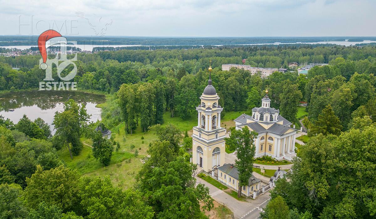 3-этажный коттедж 550 м² с отделкой