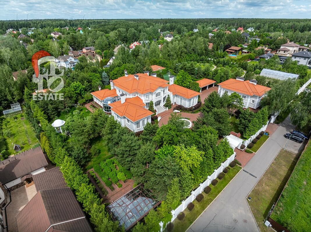 2-этажный коттедж 1 500 м² с отделкой