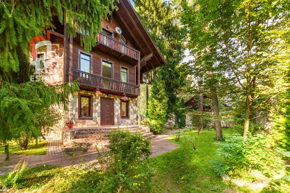 3-этажный коттедж 490 м² с отделкой