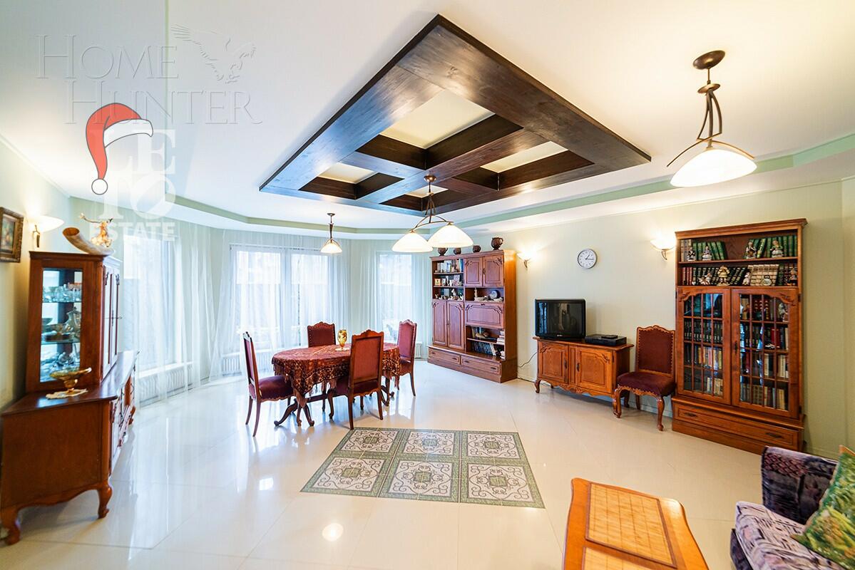 3-этажный коттедж 490 м² с отделкой