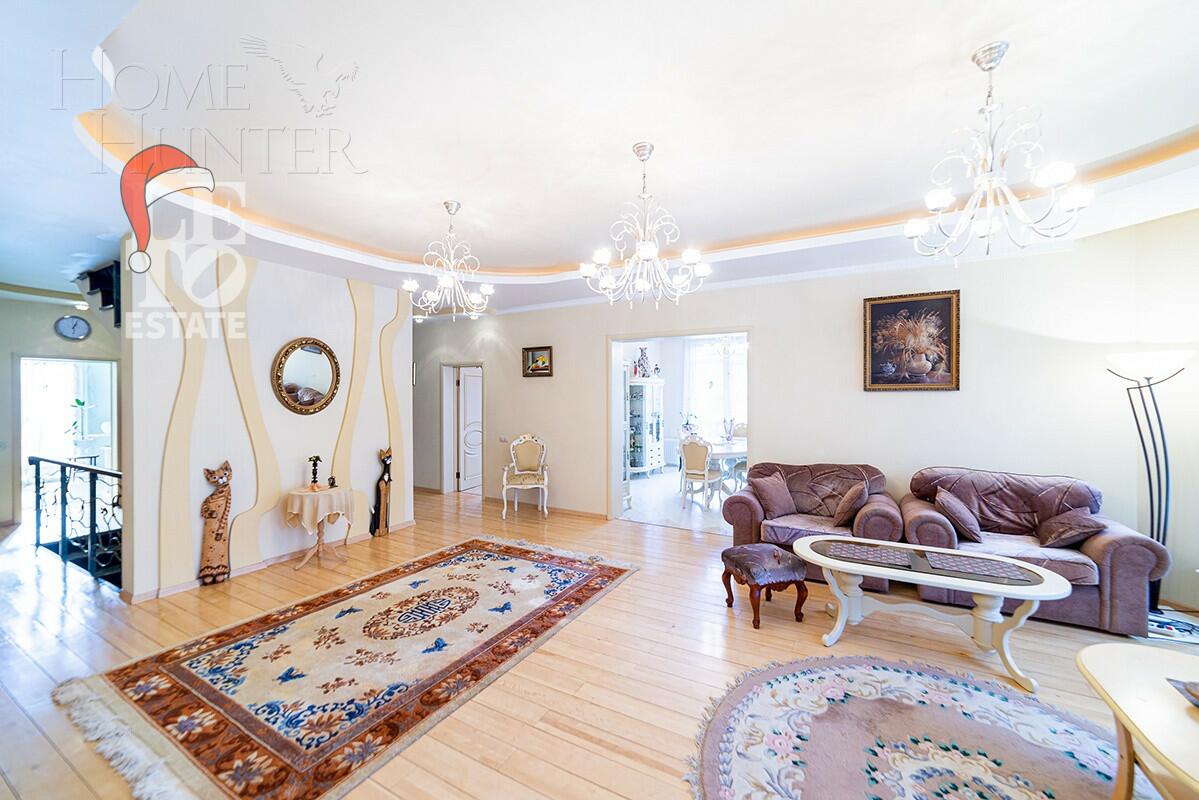 3-этажный коттедж 490 м² с отделкой