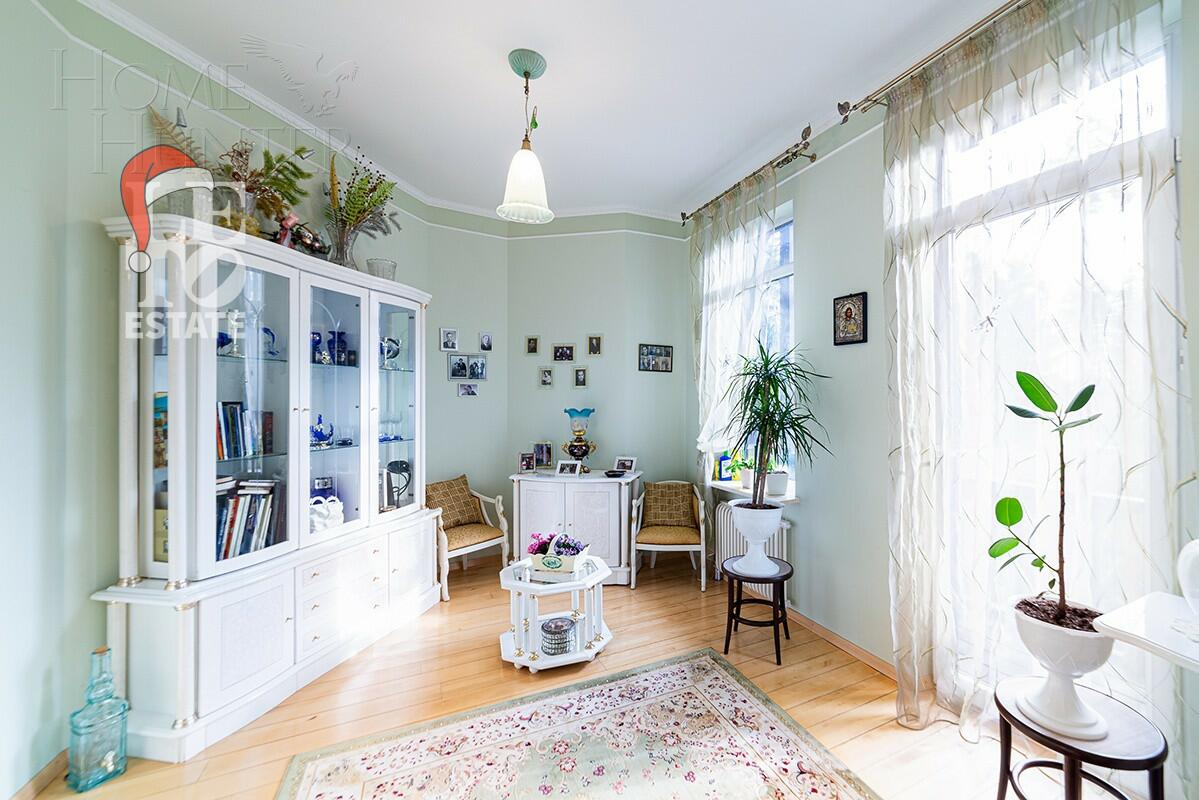 3-этажный коттедж 490 м² с отделкой