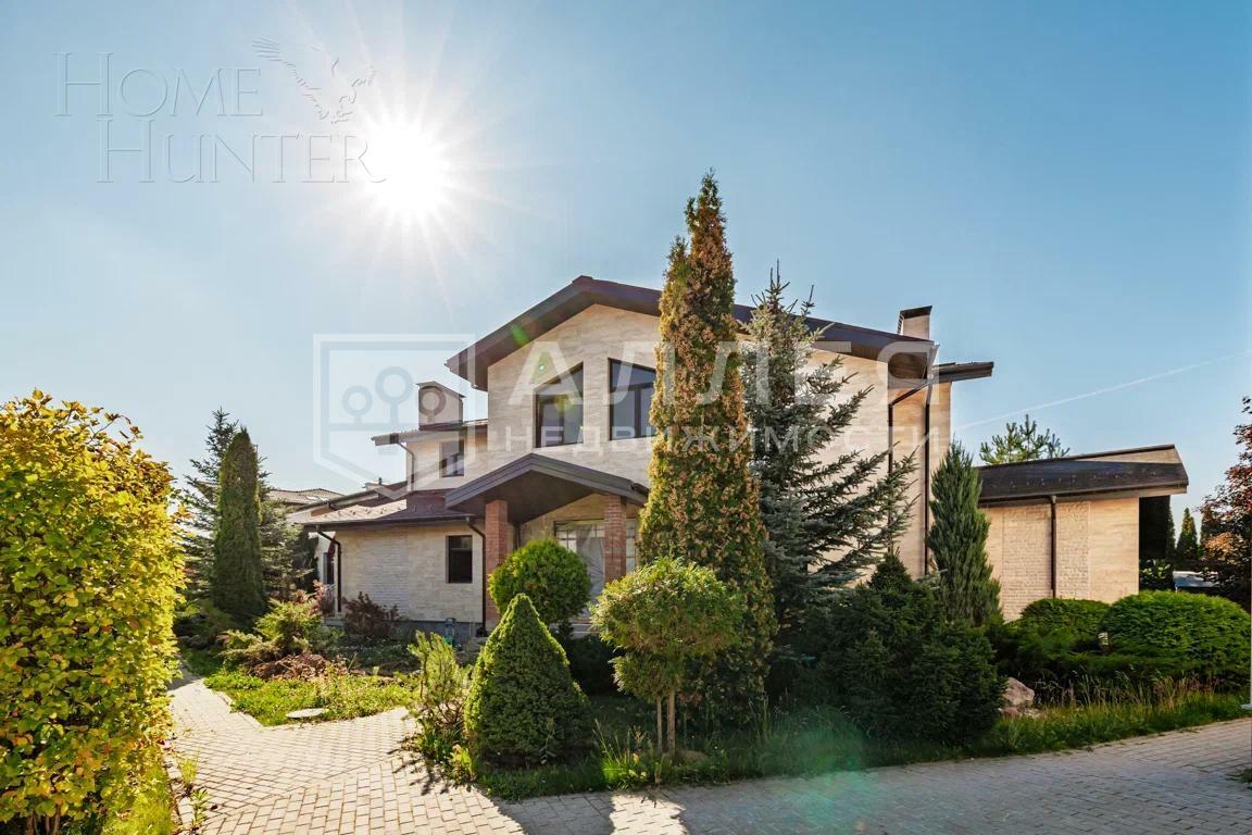 2-этажный коттедж 600 м² без отделки