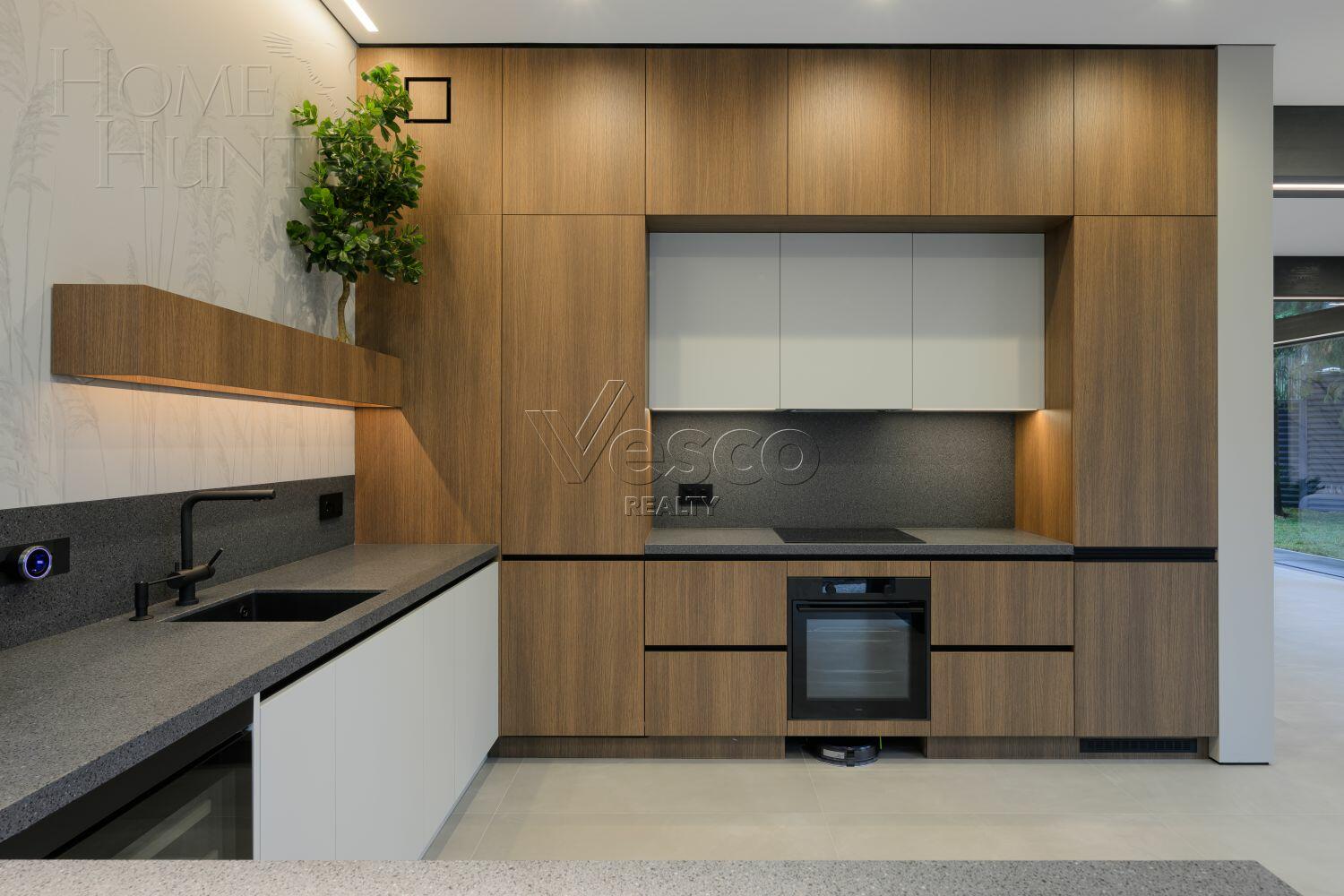 2-этажный коттедж 310 м² с отделкой