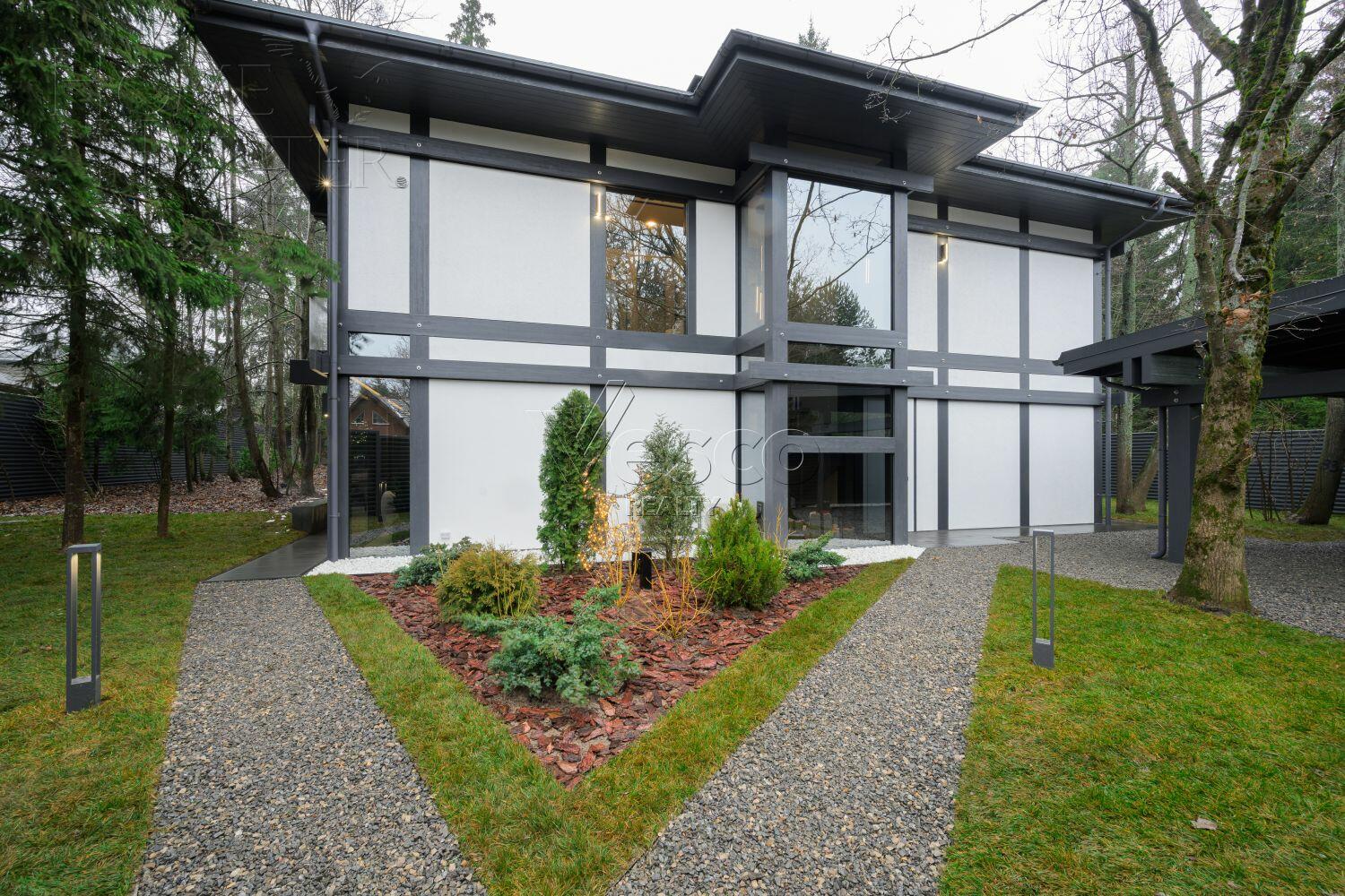 2-этажный коттедж 310 м² с отделкой