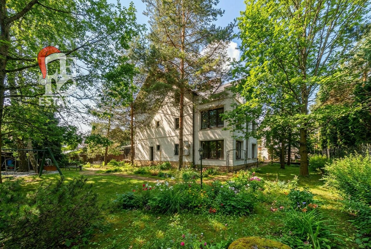 3-этажный коттедж 520 м² с отделкой