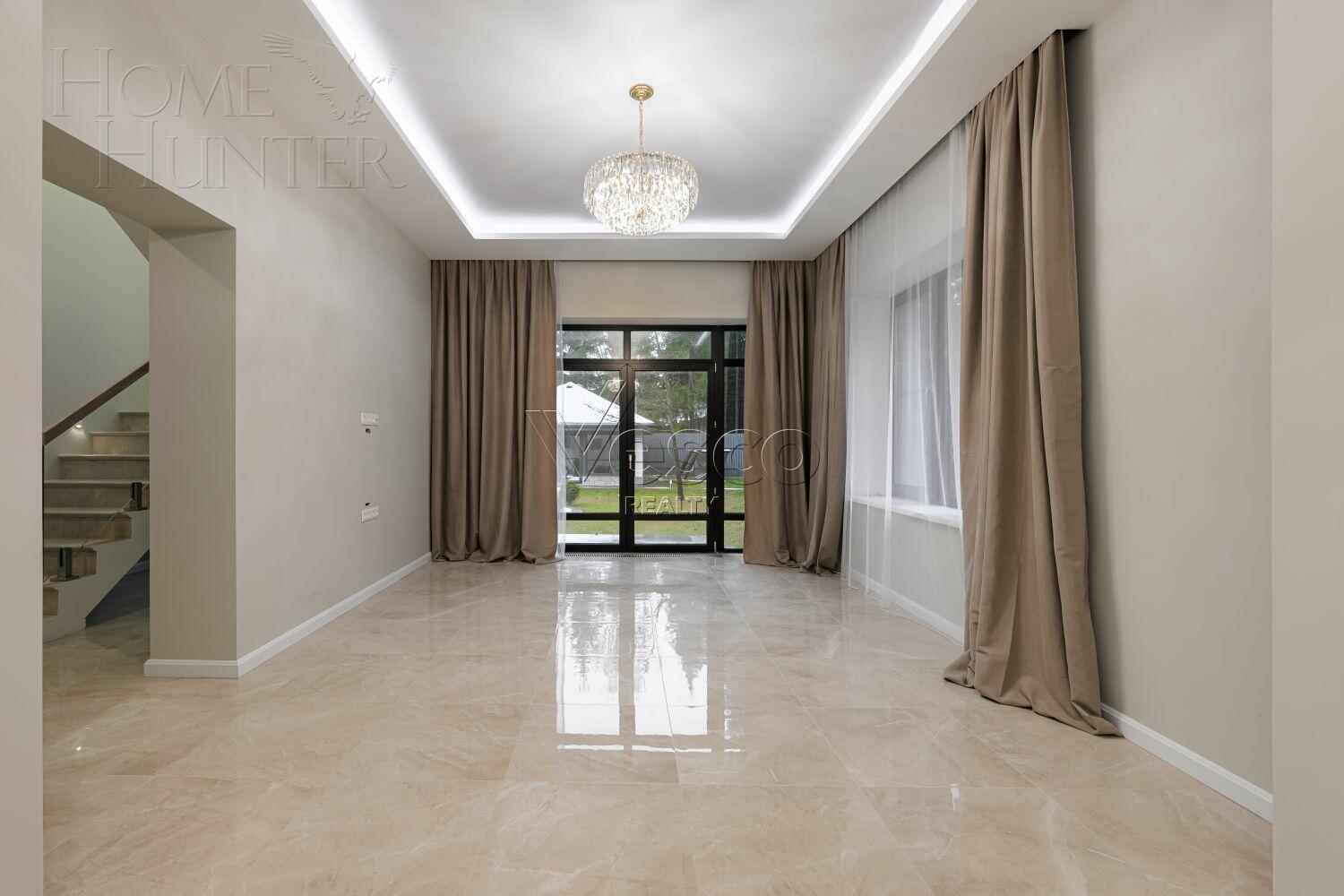 2-этажный коттедж 180 м² с отделкой