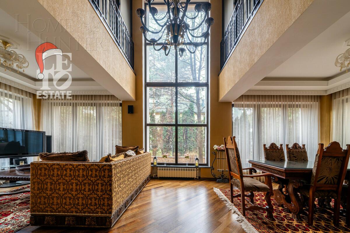 3-этажный коттедж 520 м² с отделкой