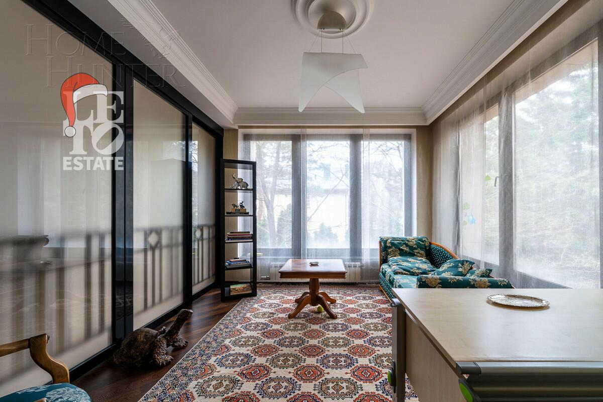 3-этажный коттедж 520 м² с отделкой