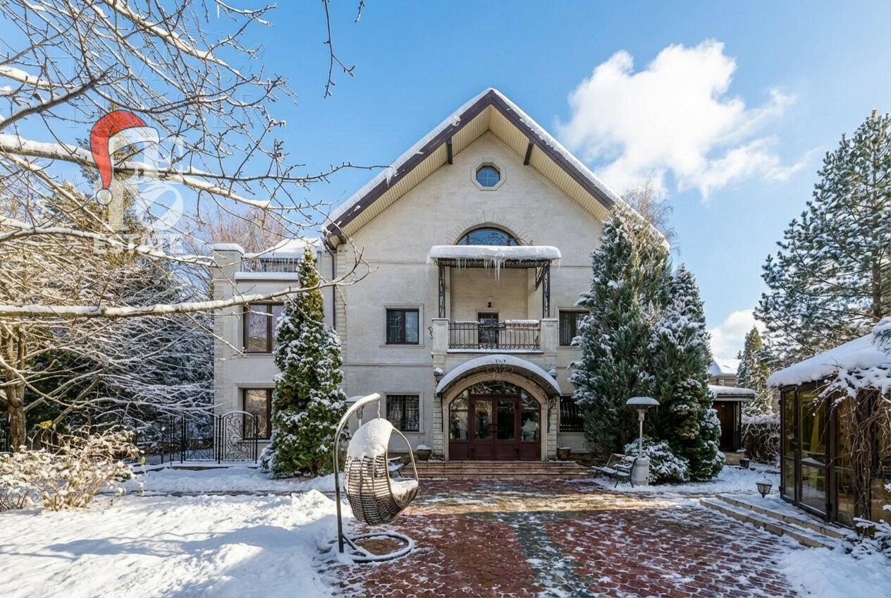 3-этажный коттедж 520 м² с отделкой