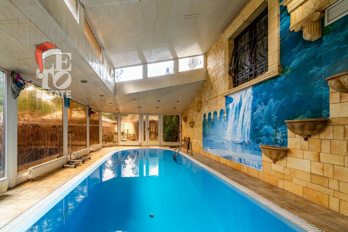 3-этажный коттедж 520 м² с отделкой