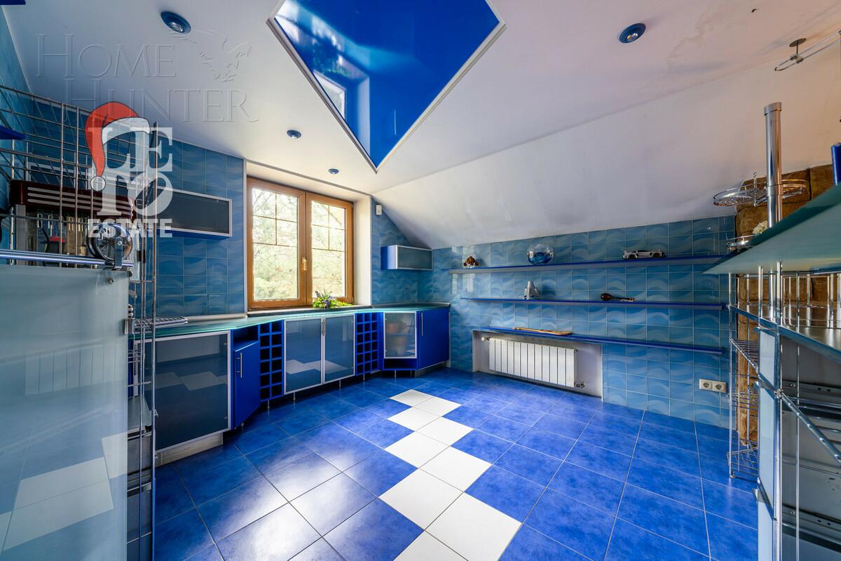 3-этажный коттедж 520 м² с отделкой