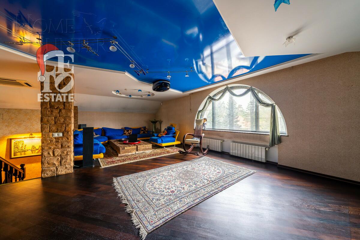 3-этажный коттедж 520 м² с отделкой