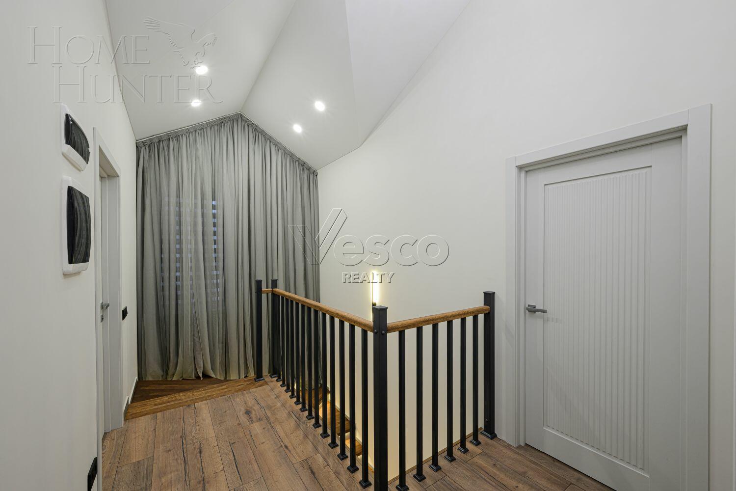 2-этажный коттедж 193 м² с отделкой