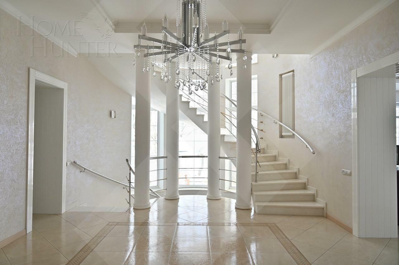 2-этажный коттедж 797 м² с отделкой