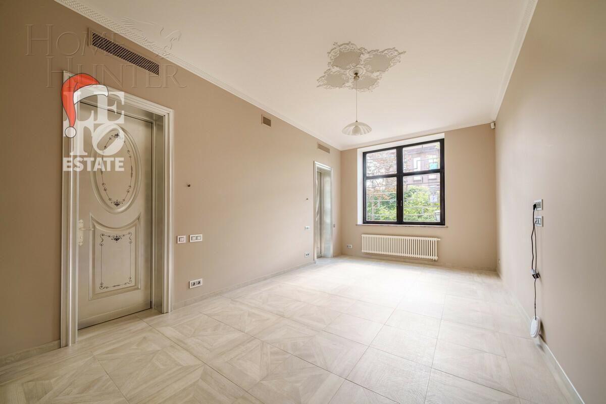 2-этажный коттедж 745 м² с отделкой