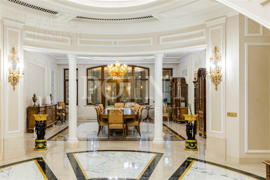 2-этажный коттедж 2 100 м² с отделкой