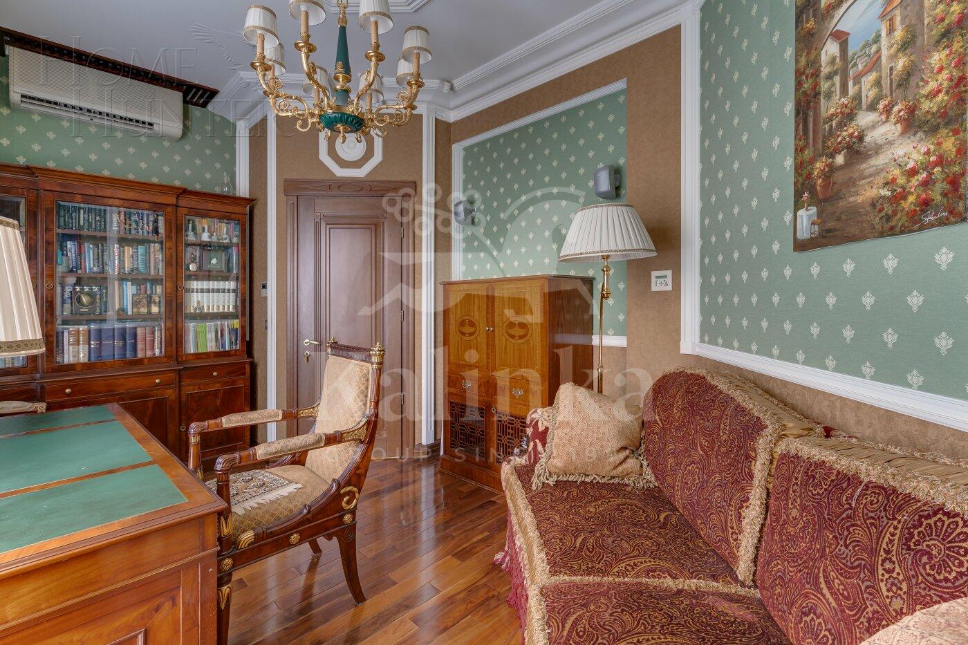 3-этажный коттедж 553 м² с отделкой