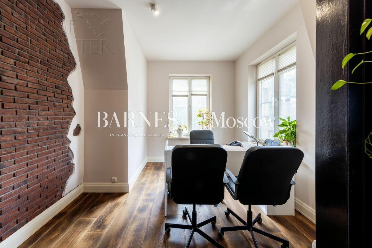 3-этажный таунхаус 395 м² с отделкой