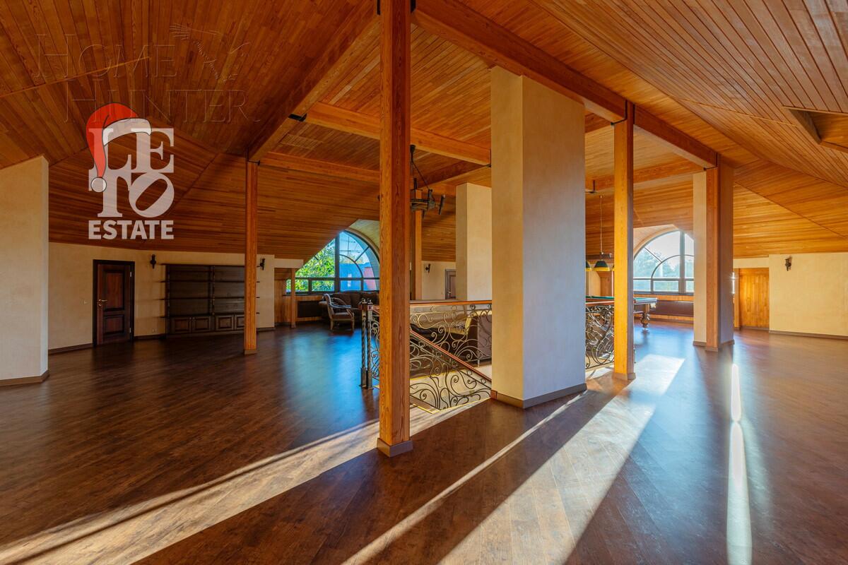 3-этажный коттедж 788 м² с отделкой