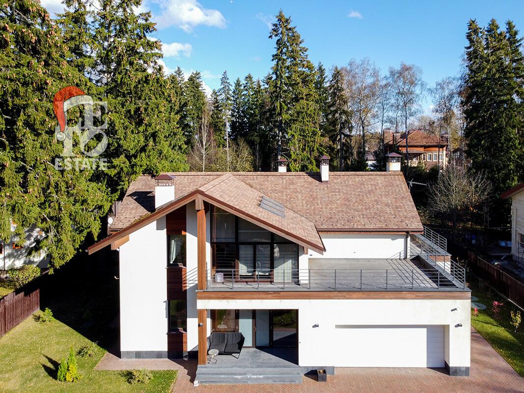 2-этажный коттедж 313 м² с отделкой