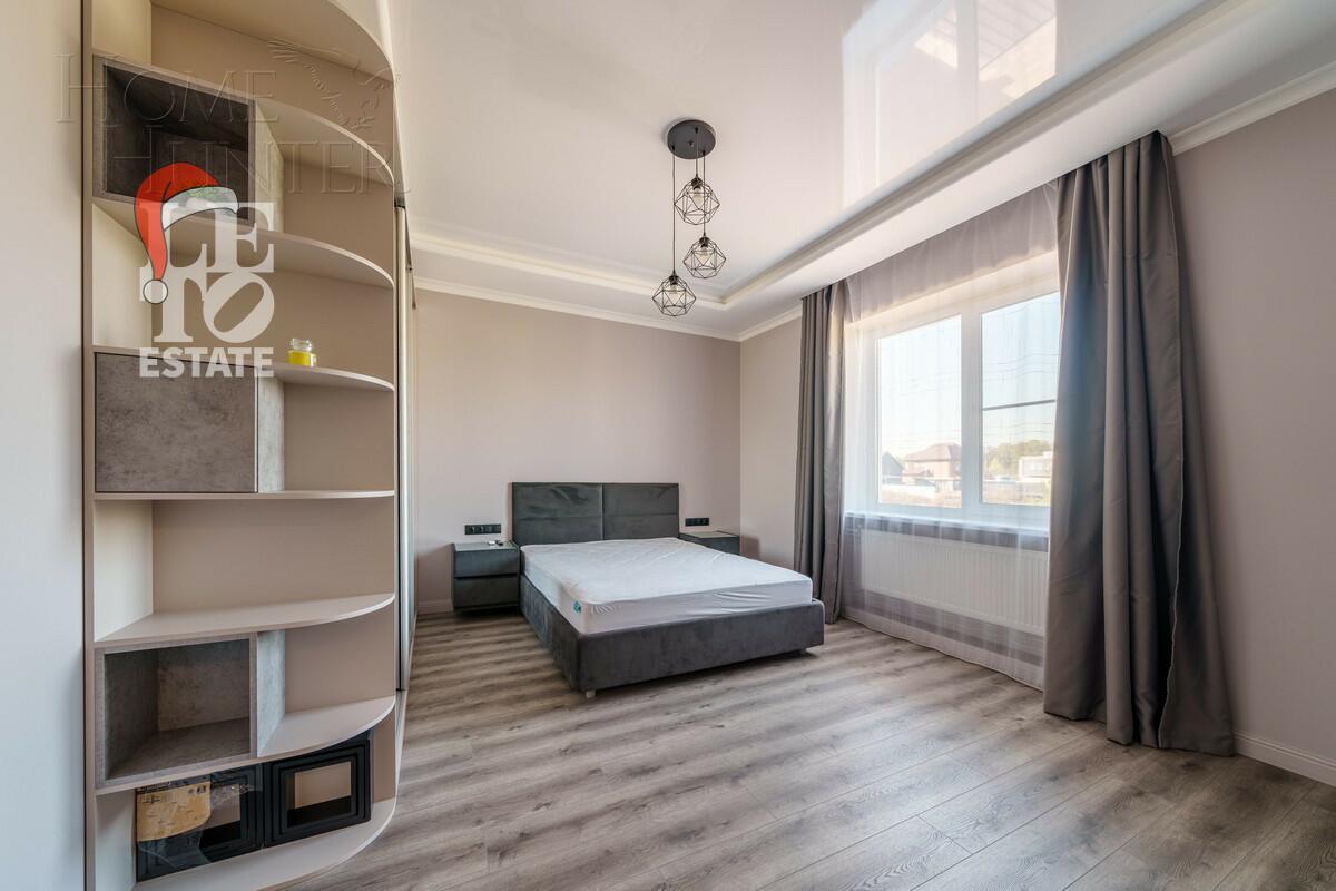 2-этажный коттедж 244 м² с отделкой